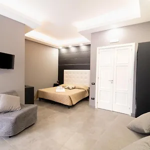 Royal Art H Spaccanapoli, By Clapa Group 2*, Nápoles Italia